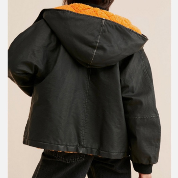 BNWT Free People Moxy Trapeze Vegan Jacket by Free People, Black, XS - Picture 5 of 6